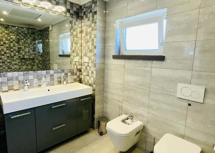 Bright, Modern & In Lagos, Algarve Appartement *