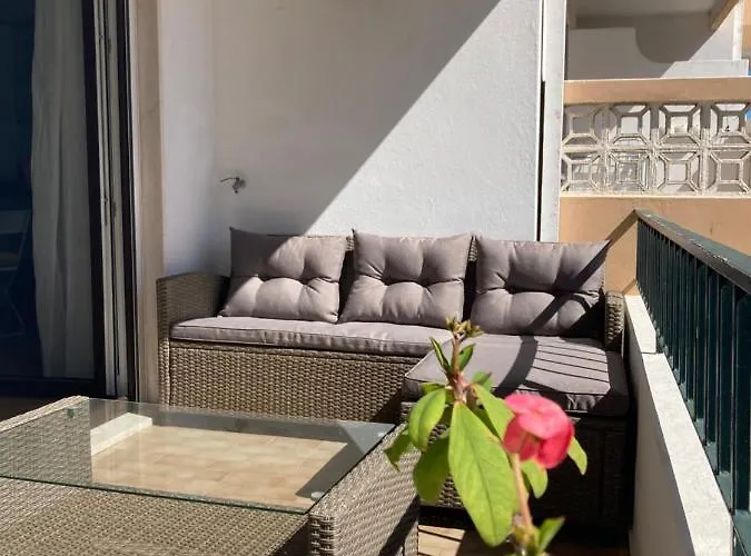 Bright, Modern & In Lagos, Algarve * Lagos