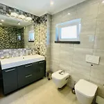Bright, Modern & In Lagos, Algarve Apartamento *