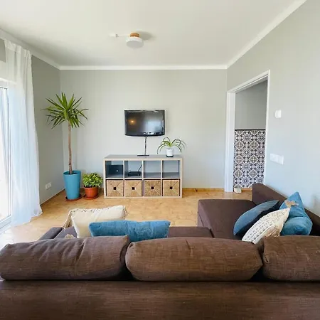 Bright, Modern & In Lagos, Algarve Apartment Lagos